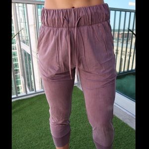 Lululemon Lab Lost in Leisure Crop